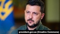 Володимир Зеленський зазначив, що петиція про вплив онлайн-казино на «частину суспільства» набрала необхідну для розгляду кількість голосів «дуже швидко»
