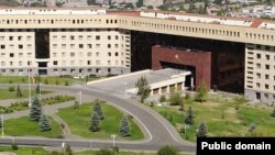 Здание Министерства обороны Армении в Ереване