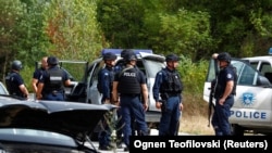 Тензии на север на Косово, полиција