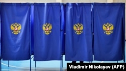 Володимир Путін, який керує Росією з 2000 року, балотується на п’ятий термін. До голосування не допустили опозиційних кандидатів