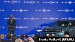 Predsednik Srbije Aleksandar Vučić na predstavljanju prvog modela električnog automobila koji će se proizvoditi u Srbiji, Kragujevac, 22. jul 2024.