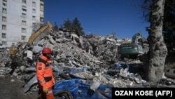 За даними Управління з ліквідації наслідків стихійного лиха, осередок землетрусу магнітудою 5,1 залягав на глибині 12 кілометрів біля міста Гьоксун