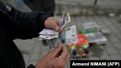 За употребата на динарот досега се одржаа седум средви помеѓу Белград и Приштина