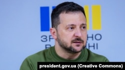 Україні потрібно «більше можливостей, щоб бити по Росії» у відповідь на її обстріл центру Білопілля в Сумській області, каже Володимир Зеленський