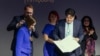 „Premiu, nu cadou”. CNA spune că Maia Sandu poate lua 30.000 de euro de la Primăria Timișoara 