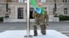 Președintele Azerbaidjanului, Ilham Aliyev, ridică drapelul național la Xankendi, la 15 octombrie.