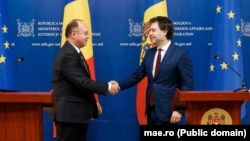 La Chișinău, Bogdan Aurescu a venit la invitația ministrului moldovean de Externe, Nicu Popescu. Oficialul român a mai avut întrevederi cu președinta Maia Sandu, prim-ministra Natalia Gavrilița și președintele parlamentului, Igor Grosu.