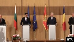 Премиерите на Бугарија, Црна Гора, Северна Македонија и Романија: Кирил Петков, Николае Чиука, Димитар Ковачевски и
Здравко Кривокапич на денешна средба во Софија.