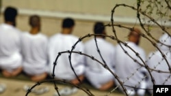 شش متهم به ارتکاب اقدامات تروریستی در زندان گوآنتانامو/ اکتبر ۲۰۰۹