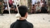 سازمان عفو بين الملل با ابراز نگرانی از احتمال اعدام کسانی که در زمان وقوع جرم زير ۱۸ سال داشته اند،، خواهان توقف اين احکام در ایران شده است.
(عکس از فارس)