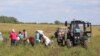 Guvernul a aprobat compensarea integrală a accizei la motorină pentru fermieri 