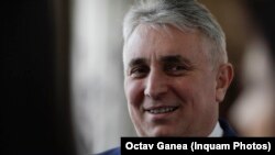 Europa Liberă a cerut un punct de vedere și ministrului Lucian Bode, însă nu a primit niciun răspuns. 