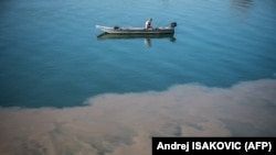 Ndotja në Lumin Sava në Beograd.