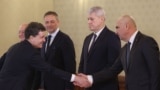 Nicușor Dan și Ilie Bolojan nu au căzut de acord în privința posibilității de a fi majorat TVA, ca partea a pachetului de măsuri fiscale ale viitorului guvern.