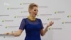 Вдова Вороненкова заспівала українською і презентувала благодійний фонд (відео)