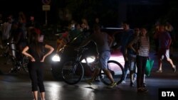 Блокадата при румънското посолство на 17 август вечерта