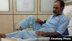 سعید رضوی فقیه اوایل بهمن ماه با دستبند و پابند به بیمارستان منتقل گردید ولی بعد از عمل جراحی قلب باز به زندان بازگردانده شد.