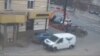 Poliția R. Moldova a postat un video cu momentul răpirii unui cetățean moldovean, în centrul Chișinăului, de către trei locuitori ai regiunii transnistrene. Captură de ecran