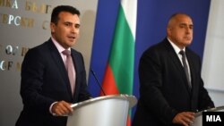 Архивска фотографија - Прес-конференција на премиерите на Бугарија и на Македонија, Бојко Борисов и Зоран Заев