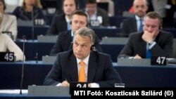 Унгарският премиер Виктор Орбан в Европейския парламент. Снимката е архивна.