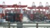Macarale de mărfuri în portul Yangshan Port din Shanghai (imagine de arhivă).