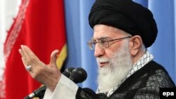 گنجی:آیت الله خامنه ای همیشه یکی از ایدئولوگ هایی بوده که بردن مردم به بهشت را وظیفه حکومت اسلامی قلمداد کرده است