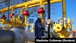 Moldawan energiýa kompaniýasynyň işgäri