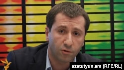 Օմբուդսմեն Կարեն Անդրեասյանը «Ազատություն» ռադիոկայանի երևանյան ստուդիայում, արխիվ