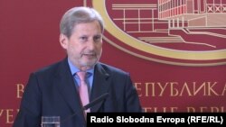Архива: еврокомесарот Јоханес Хан.