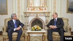 Россия - Встреча президентов России и Армении - Владимира Путина (справа) и Сержа Саргсяна, Московская область, резиденция Ново-Огарёво, 3 сентября 2013 г. Источник: ИТАР-ТАСС
