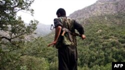 ترکیه می گوید: ۱۹ شورشی کرد، و شش تن از سربازان اين کشور در درگيری و بمباران هوايی جمعه شنبه شب در نزديکی مرز ايران و عراق کشته شده اند.(عکس: AFP)