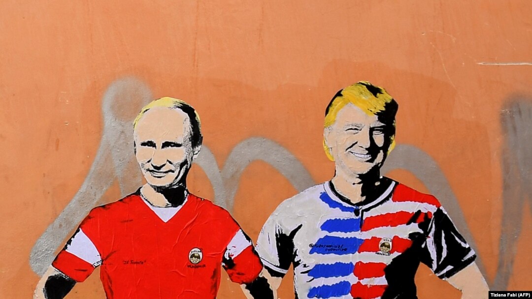 Mural sa likovima ruskog predsjednika Vladimira Putina i američkog Donalda Trumpa u Rimu