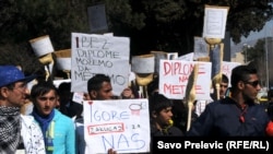 Protesti Roma u Podgorici, mart, 2011. Foto: RSE / Savo Prelević 