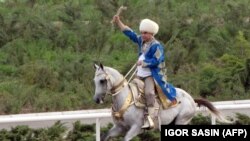 Türkmenistanyň prezidenti Gurbanguly Berdimuhamedow (arhiw suraty) 