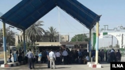 سندیکای کارگران شرکت نیشکر هفت‌تپه از ادامه «پرونده سازی، اخراج، تهدید، احضار و دادگاهی کردن کارگران»‌ این شرکت خبر داده است.