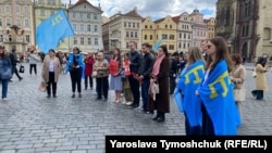 Акция памяти жертв депортации крымскотатарского народа. Прага, Чехия, 18 мая 2025 года