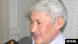 Акыйкатчы Турсунбек Акун "Азаттыктын" студиясында, 27-февраль, 2009-жыл.