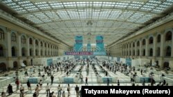 Вакцинален центар во Москва
