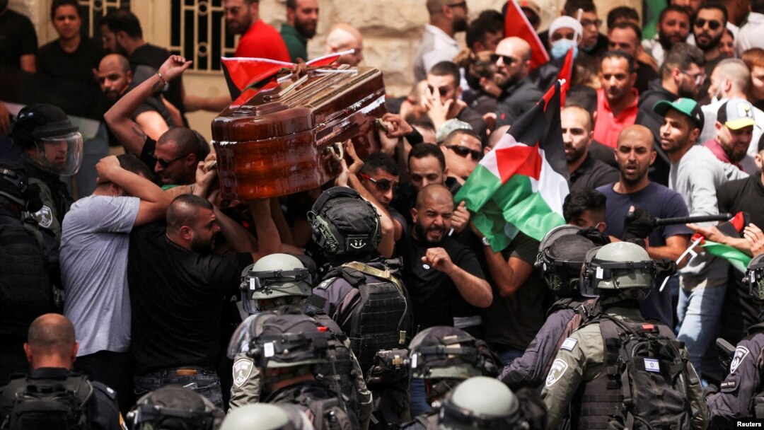 Sukobi na sahrani novinarke Širin Abu Akleh u Jerusalimu, 13. maj 2022.