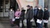 В посетеното от Бойко Борисов село Малево имаше ваксини. Не навсякъде в страната обаче е така