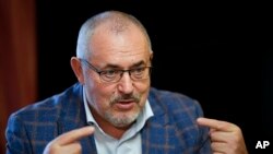 Բորիս Նադեժդին