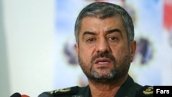 فرمانده کل سپاه پاسداران انقلاب اسلامی تهدید کرد که ایران در صورت حمله خارجی، تنگه هرمز را مسدود می کند.(عکس: فارس)