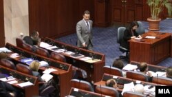 Премиерот Никола Груевски на собраниската седница на која се гласаше за доверба на Владата на 5 октомври 2012 година.