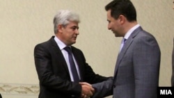 Лидерите на ДУИ и ВМРО-ДПМНЕ, Али Ахмети и Никола Груевски.