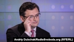 «Надаємо необхідну допомогу на час перебування в Україні та зробимо все, щоб він почувався у безпеці, навіть попри шокуючі новини», – написав Дмитро Кулеба в твіттері