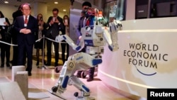 HUBO, multifunkcionalni humanoid robot predstavljen u Davosu