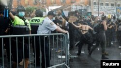 Протести во Њујорк поради смртта на Џорџ ФЛојд. 30.5.2020.