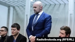 Одним з обвинувачуваних є голова Херсонської облради Владислав Мангер