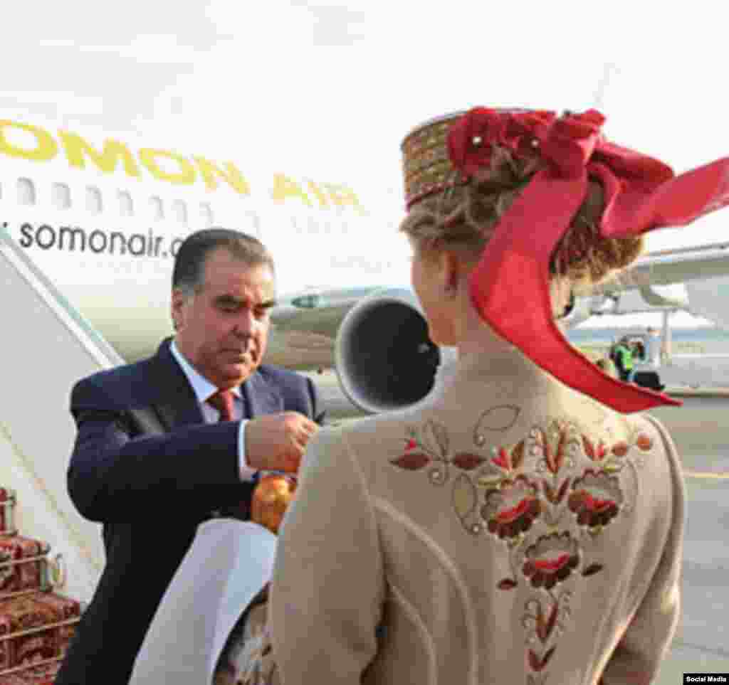 Тажик президенти Эмомали Рахмон.