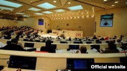 Несмотря на то что судьба пресловутых «ключей» остается нерешенной, принятие законодательных изменений в первом чтении стало серьезным шагом вперед. Рассматривать законодательный пакет во втором чтении депутаты будут уже после местных выборов в конце июня